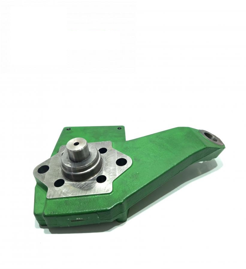 uchwyt (prawy) RE155825 (RE156751, R127660, R124379, R155641) (John Deere, Oryginał)