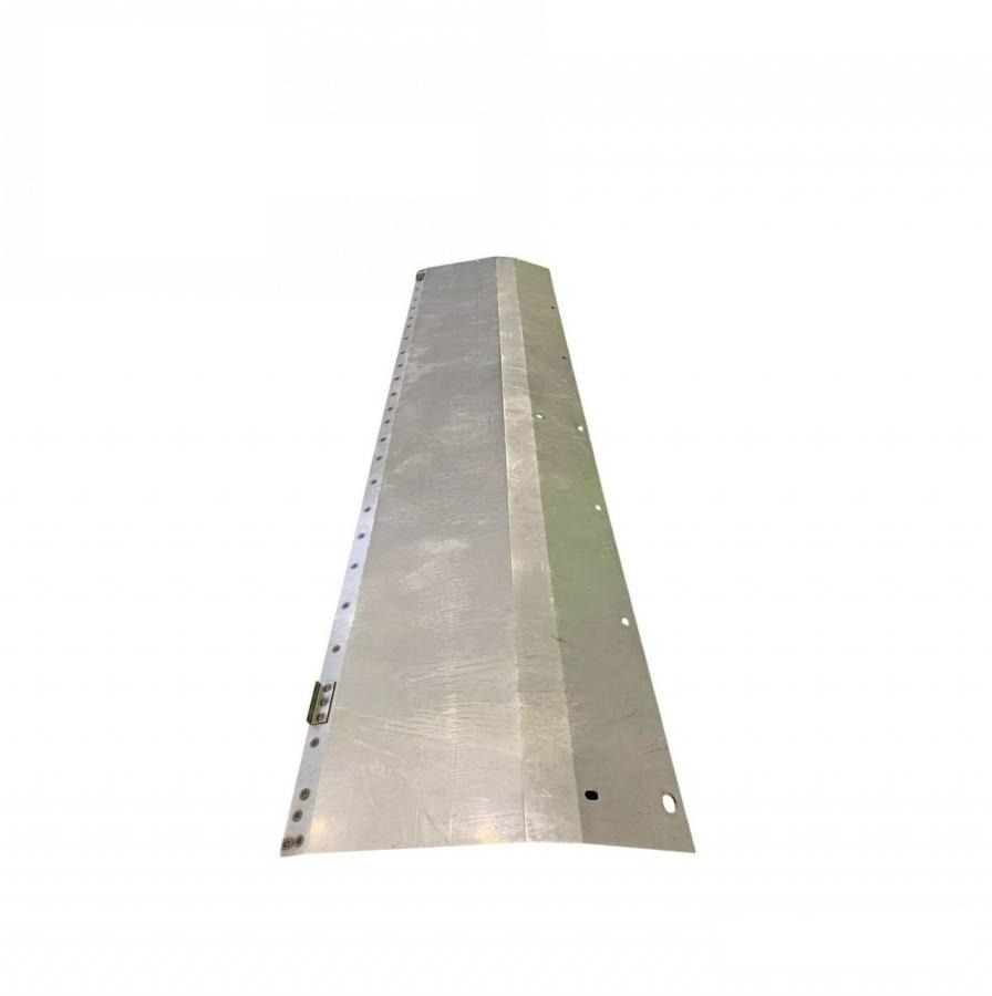 płyta krańcowa prawa (199 cm) 925F, 930F STAINLESS STEEL AH151634X (AH151634) (HDParts-AG, USA)