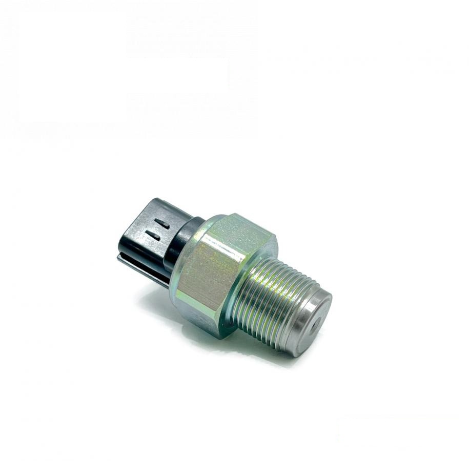 fuel sensor in engine fuel rail RE520930R (RE520930, RE515635, DZ128626, DZ128616, RE536275) (HDParts-AG, USA)