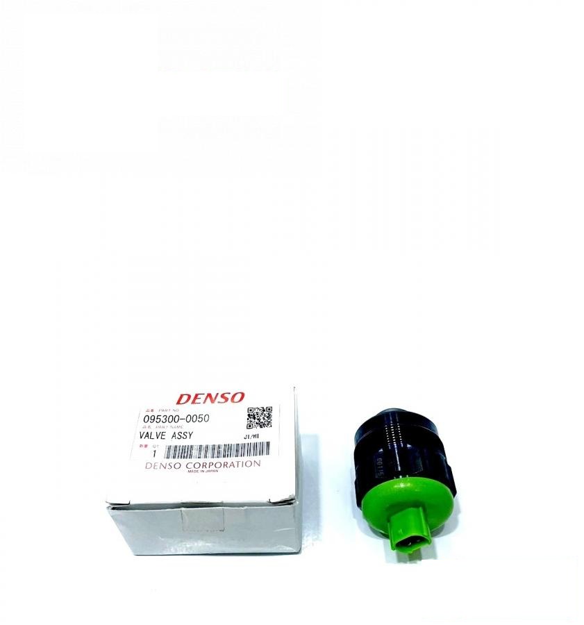 zawór elektromagnetyczny 095300-0050 (do pompy RE521422, RE518423, RE501640) (DENSO, Japonia)